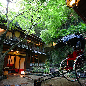 明治の森 箕面 音羽山荘 結婚式場一覧 ブライダルローンのプレシャンテ